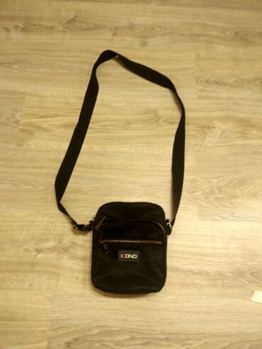 Сумки: Icono shoulder bag
cond:7/10
price:25 azn
