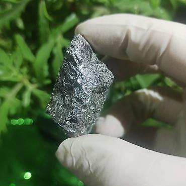 Dekorativ daşlar: Metal Tərkibli Təbii Daşların Satışı – Nadir Kolleksiya Nümunəsi 💎 Bu — 19