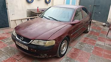 purjun satisi: Opel Vectra: 1.8 l | 1996 il 266842 km Sedan — 7