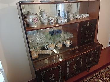 мебель для спальни бу: İçindəki qablarlarla birgə qədimi qablar - Material: taxta korpus — 1