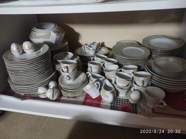 Serviz satilir.15 person 160 Azn
Сервис 15 персон 160 Азн