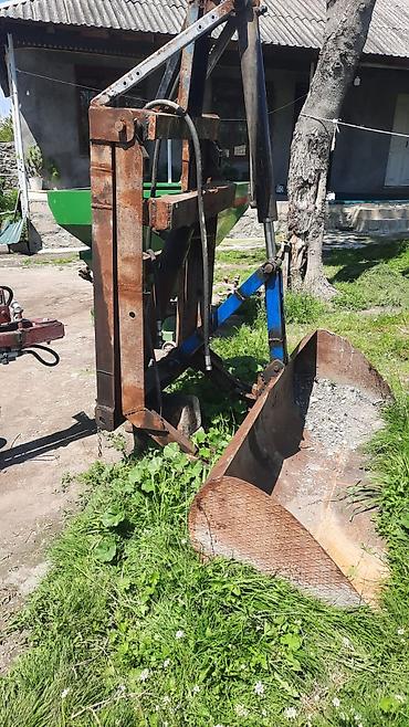 satdiq traktorlar: Traktor üçün ön yükləyici (hidravlik qaşıq) - 3 nöqtəli asqıya — 1
