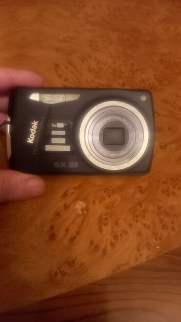 Videokameralar: Video ceken Kodak həmde şəkil cəkir saz veziyyetde adaptırı yoxdu adi