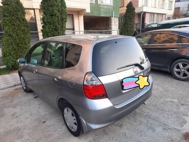 мерседес бенз с: Honda Fit: 2006 г., 1.5 л, Вариатор, Бензин, Хэтчбэк