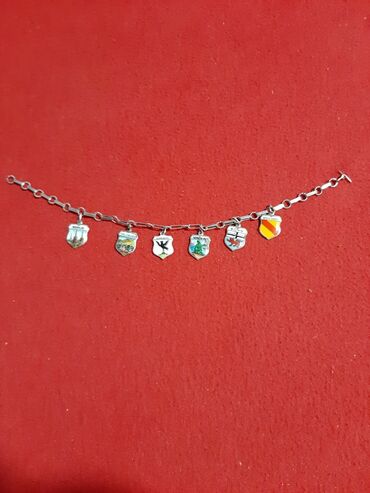 Ostali nakit: Narukvica stara srebrna 835 finoce sa srebrnim privescima na gradove na lalafo.rs — 3 Ostali nakit: Narukvica stara srebrna 835 finoce sa srebrnim privescima na gradove — 3