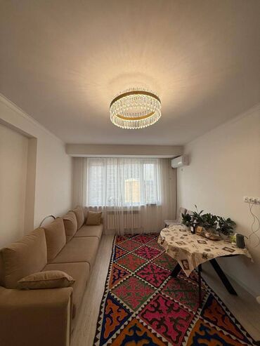 продаю однокомнатную квартиру бишкек: 2 комнаты, 42 м², Элитка, 3 этаж, Дизайнерский ремонт