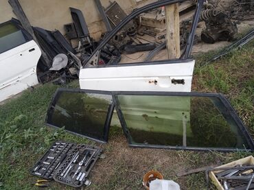 Другие детали кузова: Кузов (голая “капсула”) универсал, белый цвет. Описание: - — 7