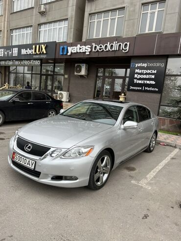 runx alex: Автомобиль Lexus GS в серебристом цвете. Данная модель отличается