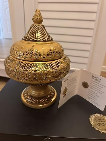 gilan pastellik parcalar: Məhsul: Paşabahçe “Tarix • Mədəniyyət • Şüşə Kolleksiyaları” – Məhdud — 2