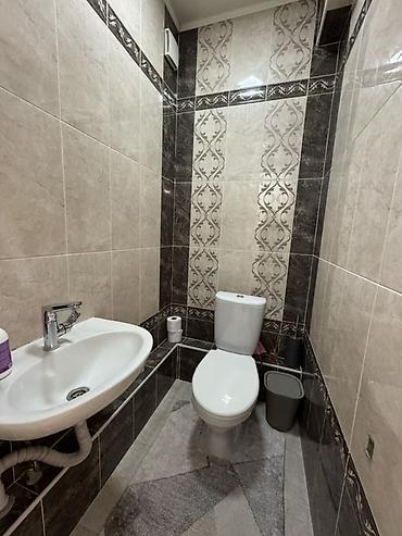 Аренда помещений свободного назначения: 🔥Продаётся просторная 3-комнатная квартира в 5 микрорайоне! Напротив — 13