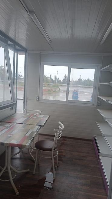 Budkalar, köşklər: Satış üçün mobil ticarət/kiosk pavilyonu - Ölçü: təxmini 3x4 m — 4