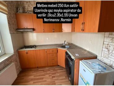 Otaq bitkiləri: Metbex mebeli 250 Azn satilir Uzerinde qaz moyka aspirator da verilir