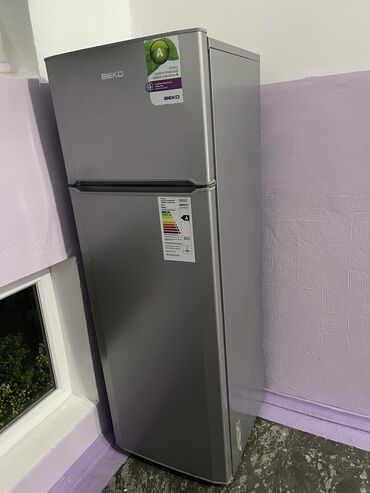 Холодильники: Холодильник Beko, Б/у, Двухкамерный, 55 * 160 *