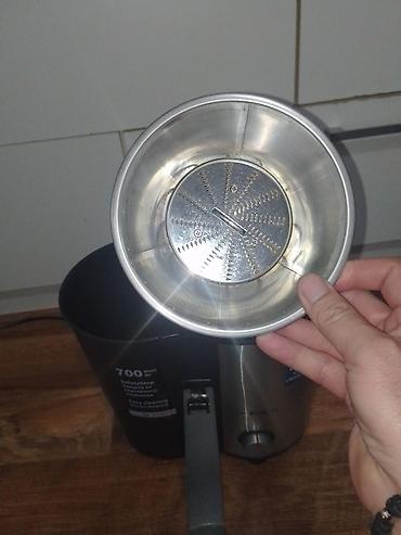 Sokovnici: Sokovnik BOSCH je potpuno ispravan sa veoma sitnim tragovima — 9