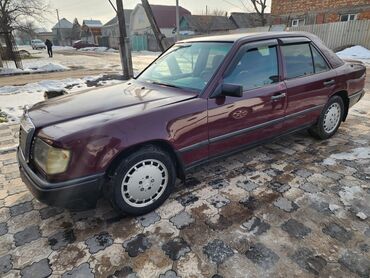 мерседе 210: Mercedes-Benz W124: 1988 г., 2 л, Механика, Газ, Седан