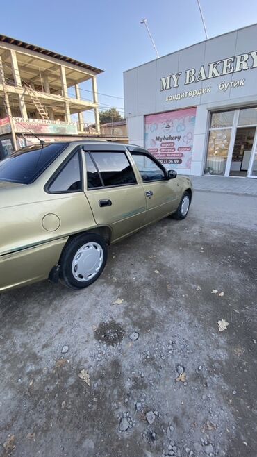 Daewoo: Daewoo Nexia: 2008 г., 1.6 л, Механика, Бензин, Седан — 4