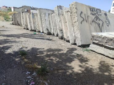 Стеновые плиты: Продаётся стенной плита!!! Около 25 шт есть. Адрес, Бакаева 121 А — 4