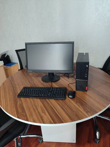 Masaüstü kompüterlər və iş stansiyaları: Lenovo Komputer dəsti Yaxşı vəziyyətdədir Keys -Lenovo Monitor Lenovo