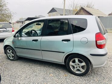 шины бишкек дордой цены: Honda Jazz: 2004 г.