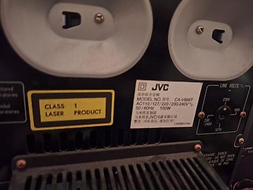 nomre qabi: JVC mini Hi-Fi musiqi mərkəzi + 2 akustik sütun Xüsusiyyətlər: - JVC — 8