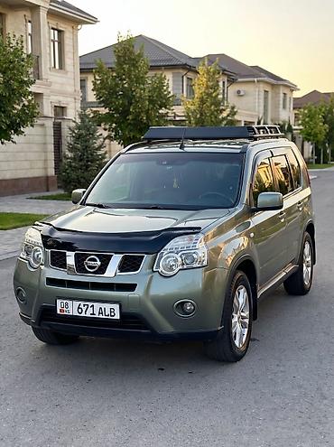 570: Nissan X-Trail: 2011 г., 2 л, Механика, Дизель, Внедорожник — 2