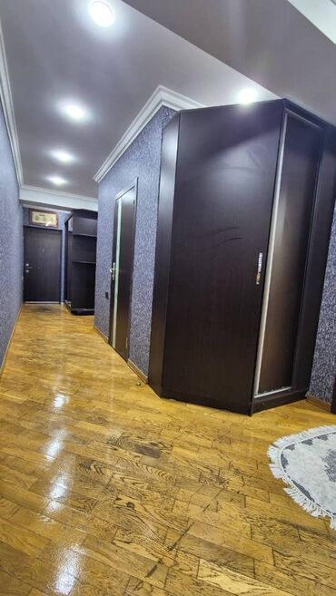 Uzunmüddətli kirayə mənzillər: Bakıxanov qəsəsbəsi (Razində), 80 və 310 nömrəli məktəbin — 14