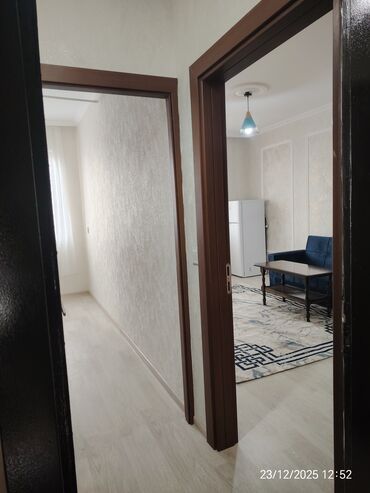 Köhnə tikili: Bakı, 2 otaqlı, Köhnə tikili, m. Memar Əcəmi, 35 kv. m — 28