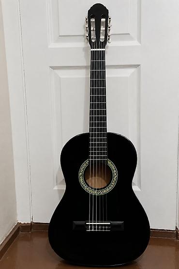 Klassik gitaralar: Klassik akustik gitara – qara rəng - Korpus: klassik forma, parlaq — 1