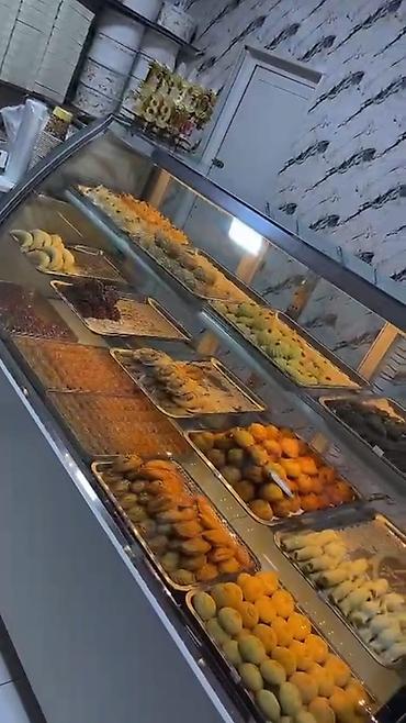 Soyuducu avadanlığı: Yeni Şirniyyat vitrin soyuducu 750 Azn. Qeti istifade olunmayib — 1