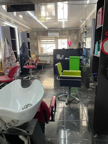 Магазины: Продаю Магазин 89 м², Утеплен, 1 этаж — 7