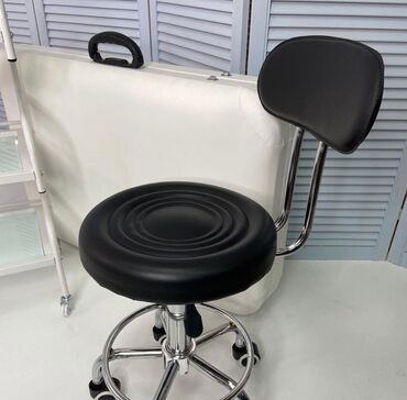 Restoran mebeli: Bar oturacagi bufik belli 50 m bufik belsiz 40 m belli ağ 50m belli — 13