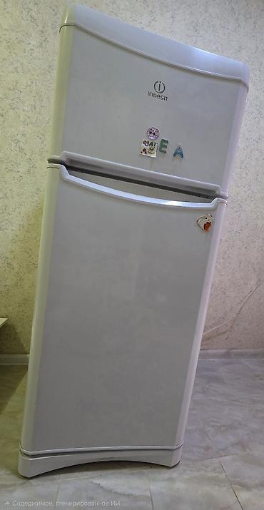Холодильник Indesit, двухкамерный (верхняя морозильная камера, нижняя