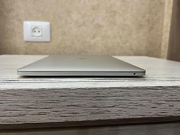 macbook air m4: İşlənmiş Apple MacBook, 13.3 ", Intel Core i5, 256 GB, Ünvandan götürmə, Ödənişli çatdırılma — 7