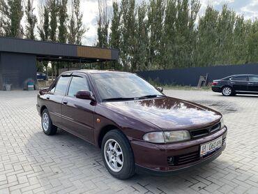 Mitsubishi: Mitsubishi Lancer: 1995 г., 1.6 л, Механика, Бензин, Седан