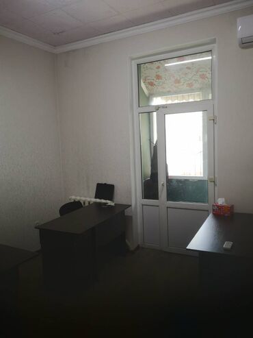 помещение в городе: Бишкек ул.Токтогула 181/ Турусбекова 2 этаж офисное помещение есть