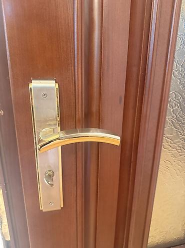 qapi taxta: Qonaq otağı üçün İşlənmiş Otaq qapısı 90x205 sm Zamok ilə, Ödənişli quraşdırma, Ödənişli çatdırılma — 3