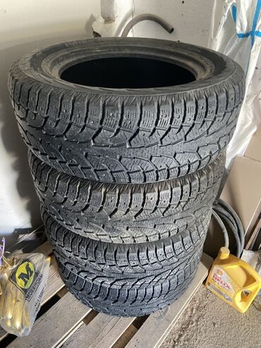 комплект зимней резины: Шины 265 / 60 / R 18, Б/у, Комплект, Hankook