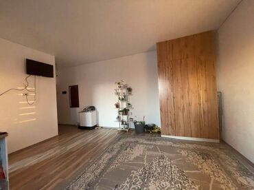 срочно продам квартиру в баку: 1 комната, 40 м², Индивидуалка, 5 этаж, Косметический ремонт