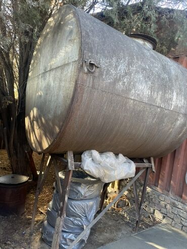 дрова орех: Цистерна