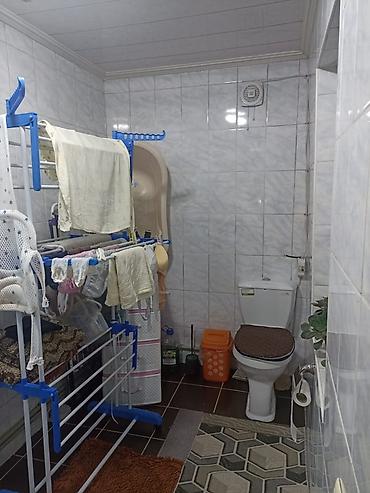 Продажа коттеджей и домов: Продаётся жилой дом с благоустроенными помещениями. - Кухня — 2