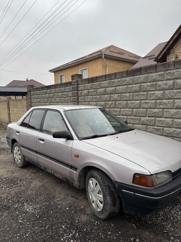 Mazda: Mazda 323: 1993 г., 1.6 л, Механика, Бензин, Седан — 3