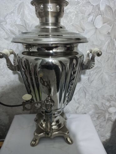 qızdırıcı radiyator: Elektrik samovar Çox əla vəziyyətdədir 1979cu ildə almışam Əla