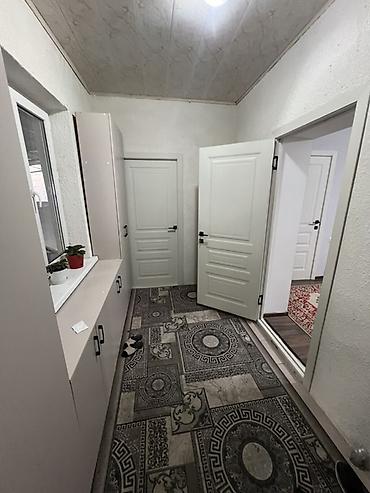 Продажа коттеджей и домов: 🚨 Срочно продается дом в Кызыл-Аскере! 🏡 Дом в хорошем состоянии 💰 — 18