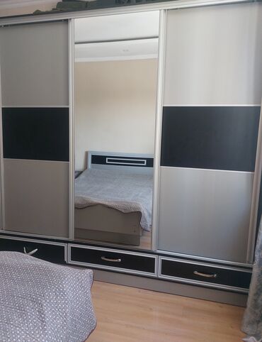 мебельный кондуктор: Спальный гарнитур, Двуспальная кровать, Шкаф, Комод, цвет - Серый