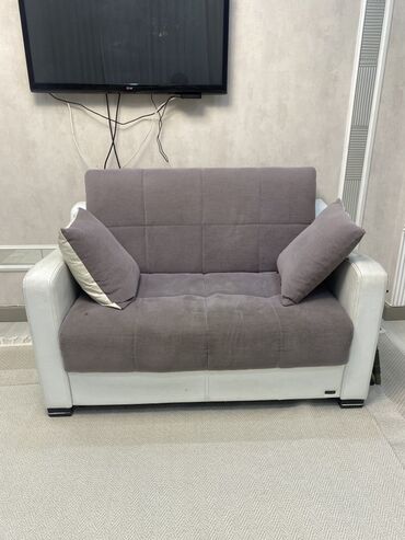 вешалка с зеркалом в прихожую: Түз диван, Double-seater lalafo.kg да вешалка с зеркалом в прихожую: Түз диван, Double-seater