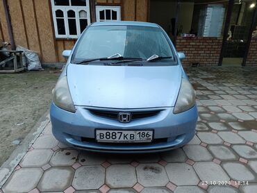 машина грузовая: Honda Fit: 2003 г., 1.3 л, Автомат, Бензин, Хэтчбэк