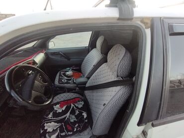 Volkswagen: Volkswagen Passat CC: 1989 г., 1.8 л, Механика, Бензин, Седан — 12