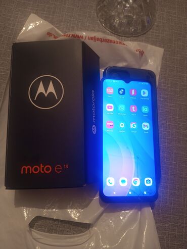 Компьютеры, ноутбуки и планшеты: 55azn Moto G13 üz şüşəsi catdi ela işləyir 64gb
Karopkasi kabro var