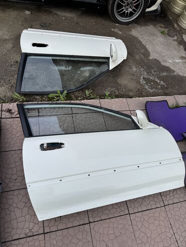 Двери и комплектующие: Дверь Комплект Honda, Б/у, Оригинал