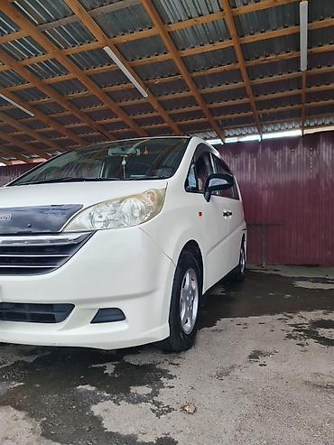 Honda: Honda Stepwgn: 2006 г., 2 л, Автомат, Бензин, Минивэн at lalafo.kg — 2 Honda: Honda Stepwgn: 2006 г., 2 л, Автомат, Бензин, Минивэн — 2